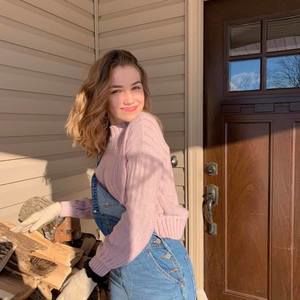 Meet your Posher, Natalie